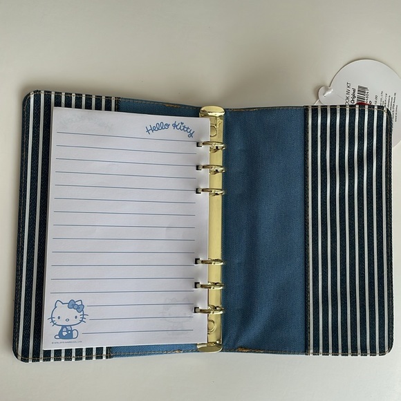 Hello Kitty Binder Notebook - Picture 7 of 8